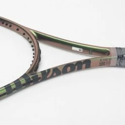 Wilson Blade 98 (16x19) V8 Tennis Racquets