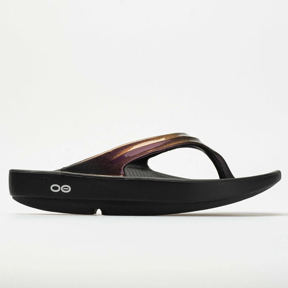 Brand new ✔️ Coupon 🎉 OOFOS OOlala 👩 Women's Cabernet 🩴 🩴 Sandals & Slides 🎉 🥰 3 OOFOS OOlala Women's Cabernet Sandals & Slides