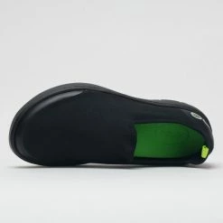 OOFOS OOmg EeZee Women's Black Walking Shoes