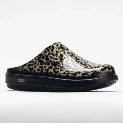 OOFOS OOcloog Limited Women's Black Leopard Walking Shoes