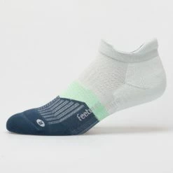 Feetures Elite Max Cushion No Show Tab Socks